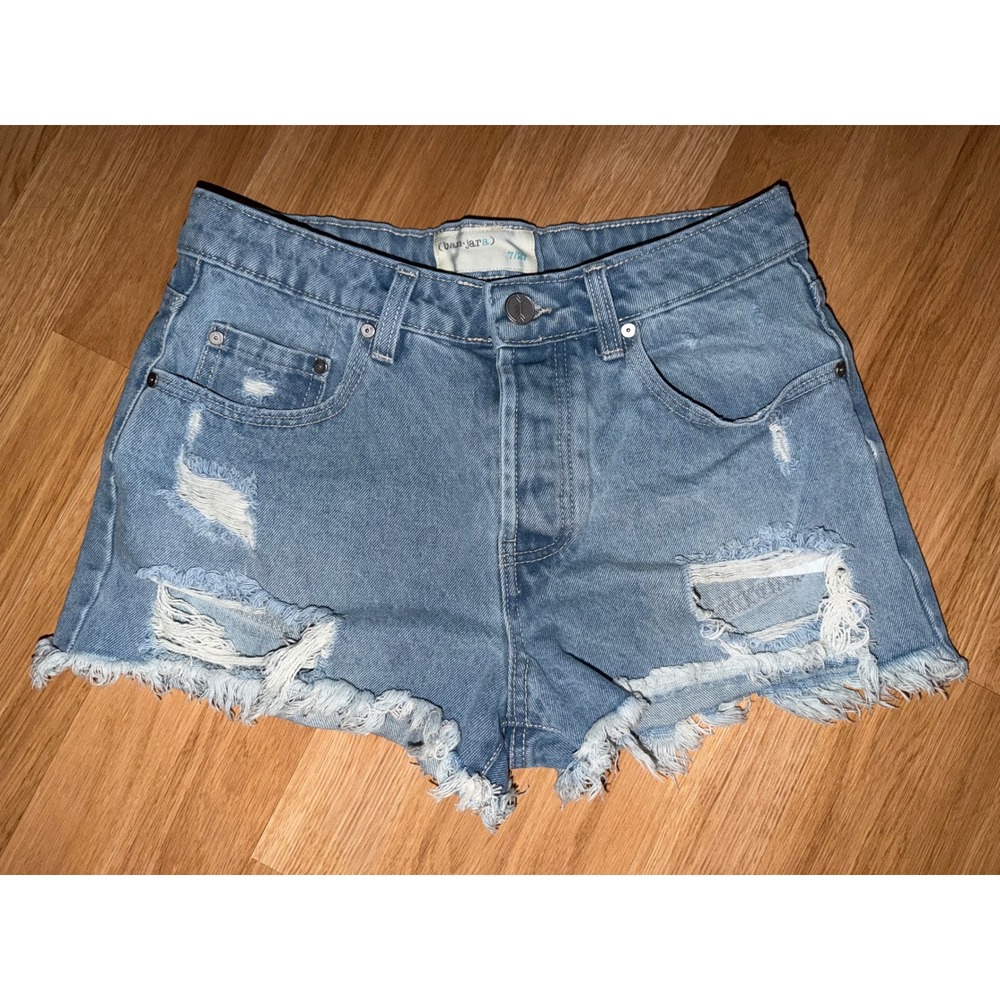 Banjara Women Distressed Denim Shorts Light Wash Frayed Hem Size 7/27 Blue Boho